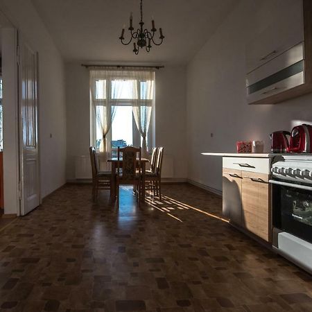 Przestronny Apartament Leilighet Kaliszki Eksteriør bilde
