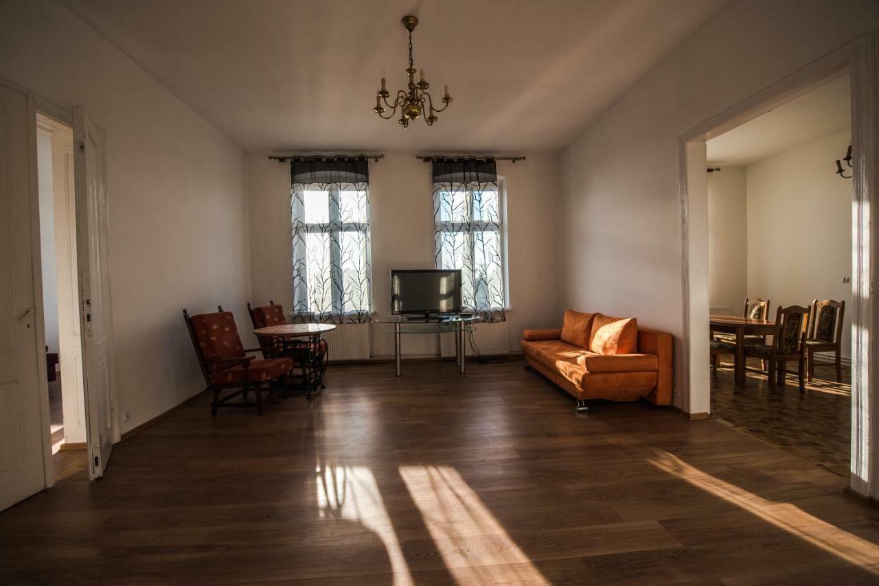 Przestronny Apartament Leilighet Kaliszki Eksteriør bilde