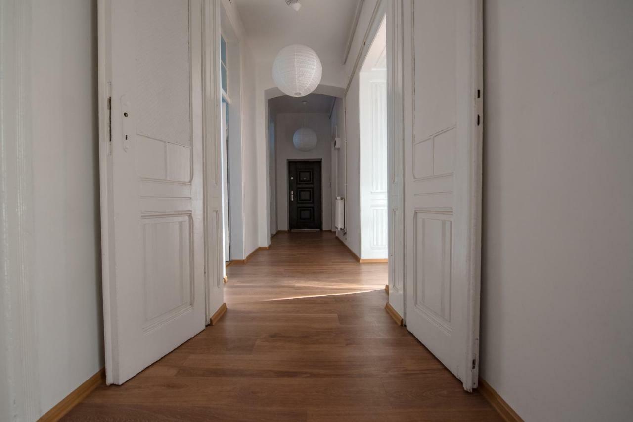 Przestronny Apartament Leilighet Kaliszki Eksteriør bilde
