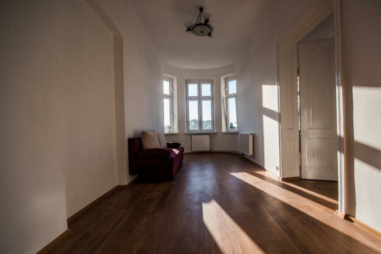 Przestronny Apartament Leilighet Kaliszki Eksteriør bilde